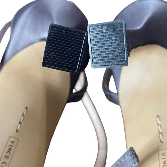 Vince Camuto Ketrinda Size 8.5
Grey Satin - Picture 15 of 16